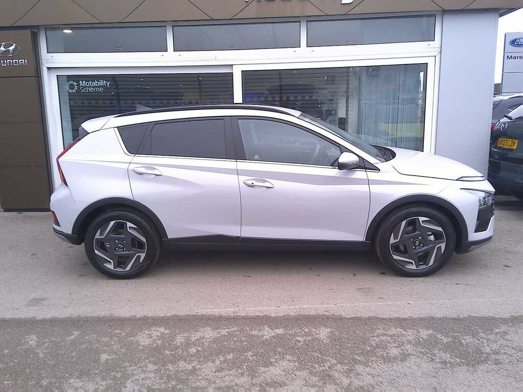 Hyundai Bayon 1.0 Tgdi 90 Tech Line YM75OME Grey #4