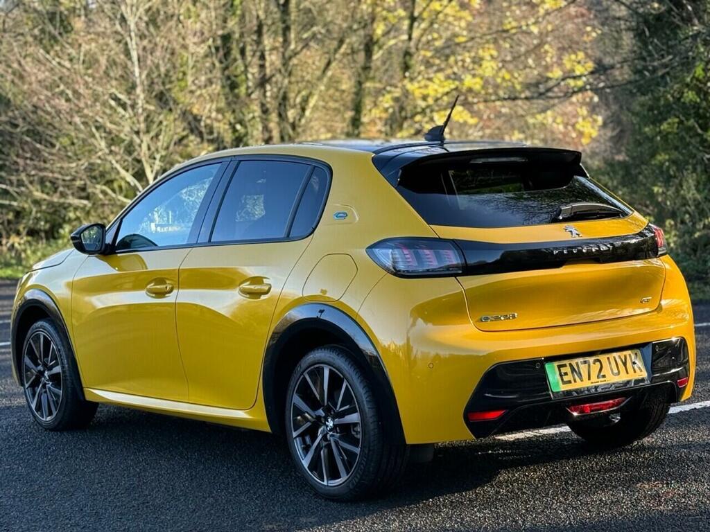 Peugeot e-208 E-208 50Kwh Gt Hatchback 7.4Kw EN72UYK Yellow #3