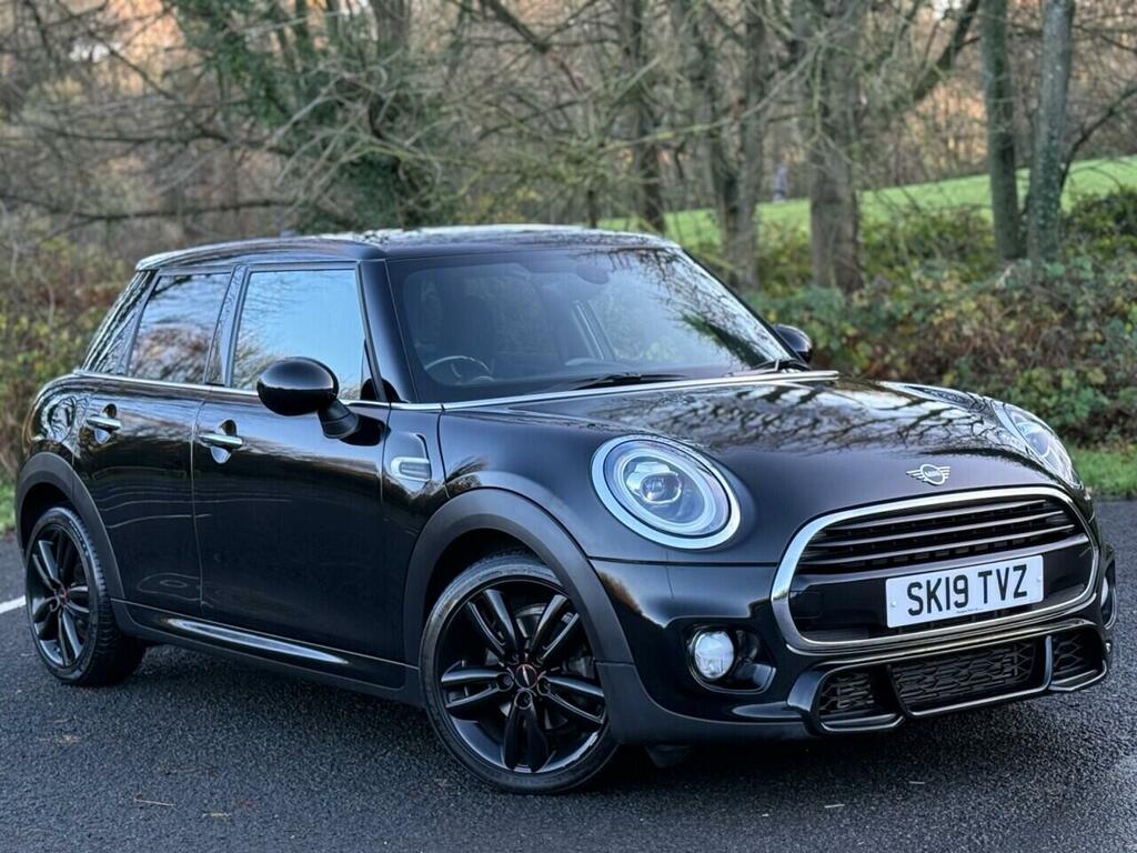 Mini Hatch Hatch 1.5 Cooper Sport Hatchback Steptr Black