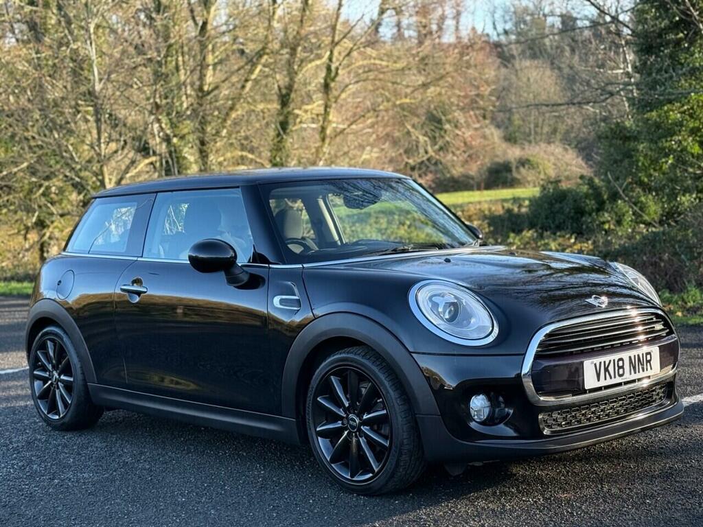 Mini Hatch Hatch 1.5 Cooper Hatchback Steptronic E VK18NNR Black #6