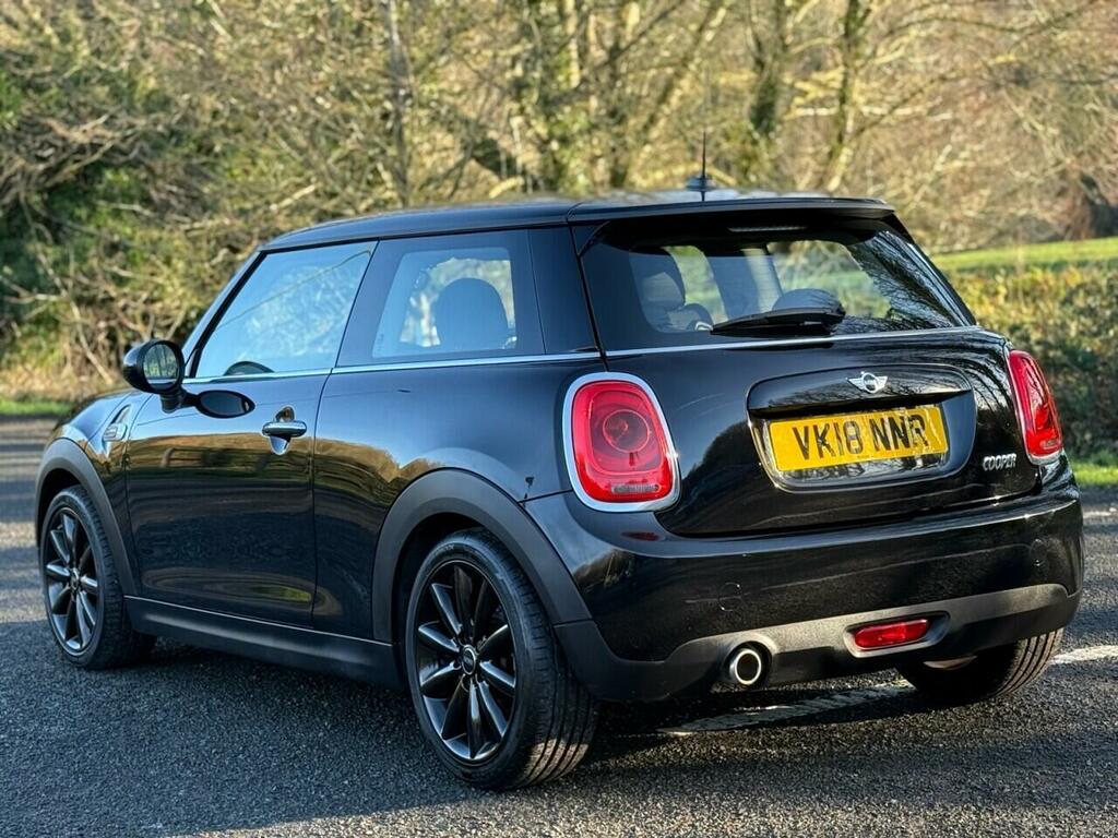 Mini Hatch Hatch 1.5 Cooper Hatchback Steptronic E VK18NNR Black #3