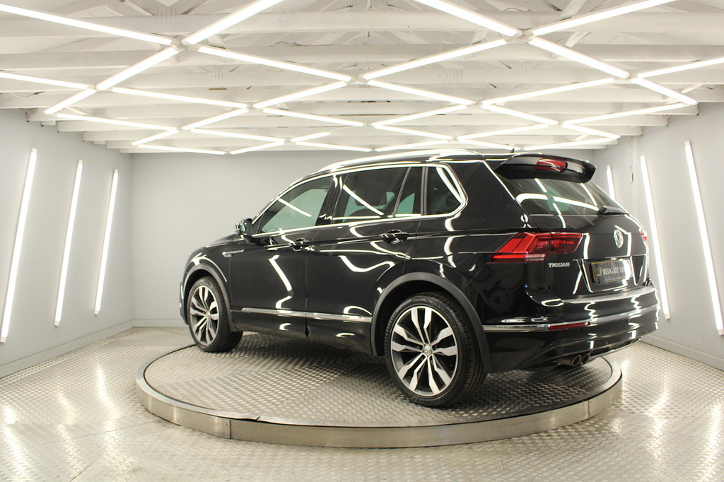 Volkswagen Tiguan Suv VU17VUA Black #4