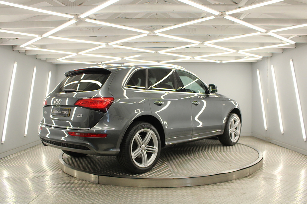Audi Q5 Suv SJ66YMA Grey #3