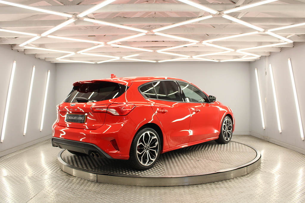 Ford Focus Focus St-line X Tdci XUI7298 Red #3