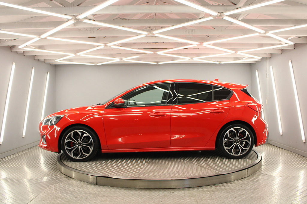 Ford Focus Focus St-line X Tdci XUI7298 Red #2