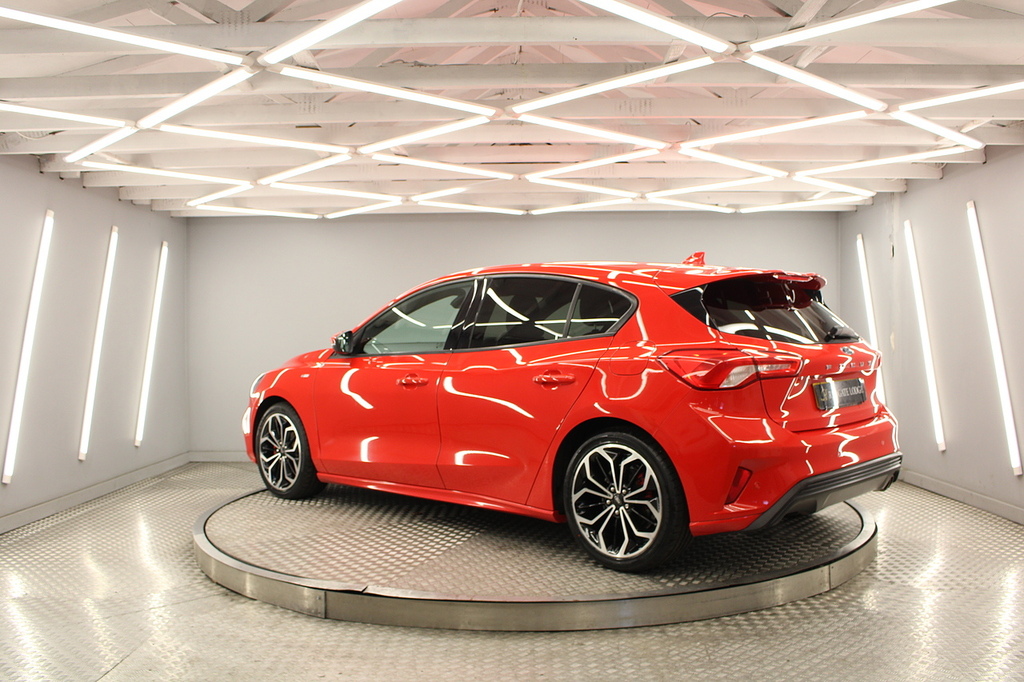 Ford Focus Focus St-line X Tdci XUI7298 Red #4