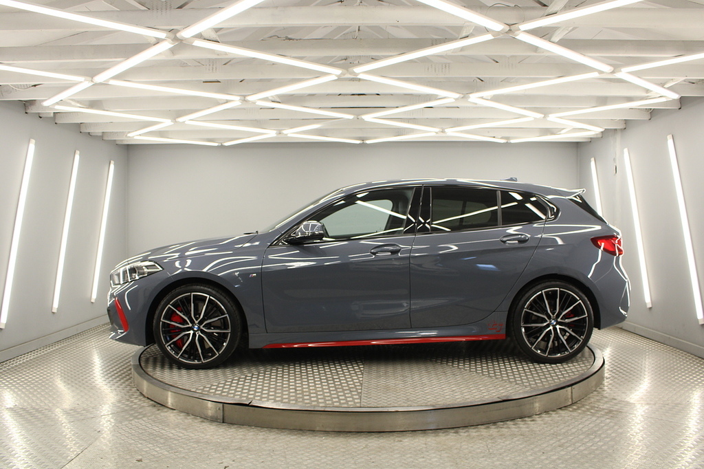 BMW 1 Series Hatchback KT23YXJ  #2