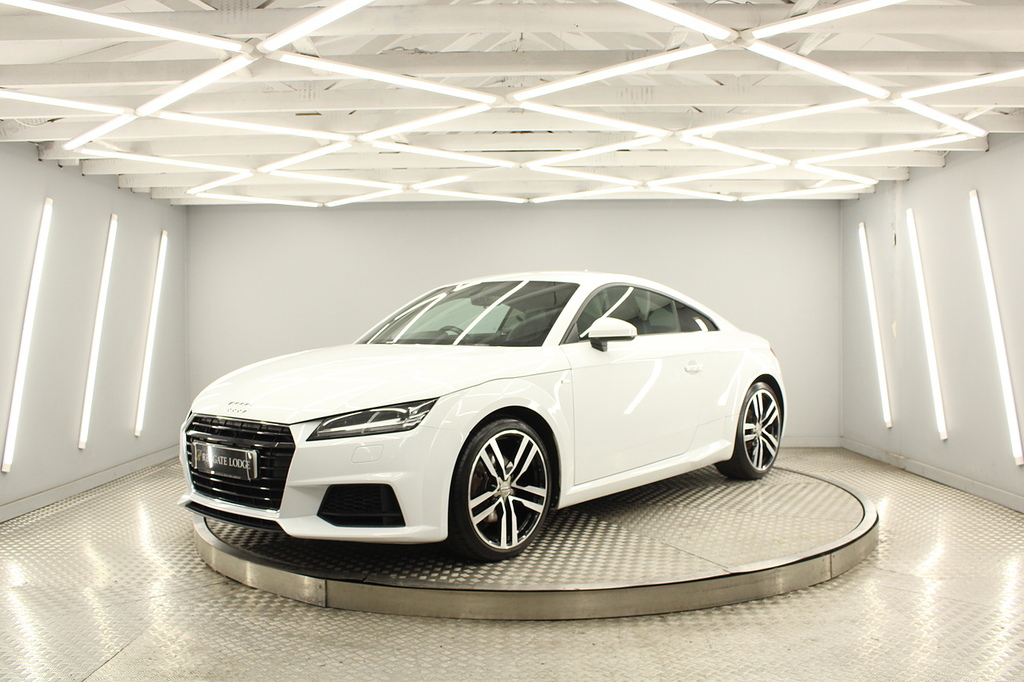 Audi TT Coupe NL15VFM White #5