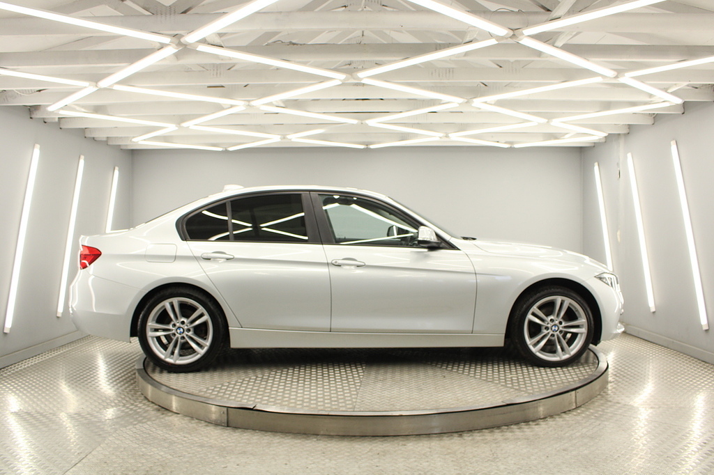 BMW 3 Series Saloon Silver