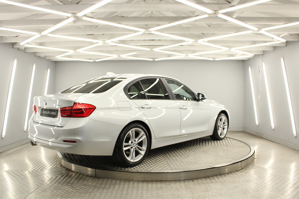 BMW 3 Series Saloon YC66AOD Silver #3