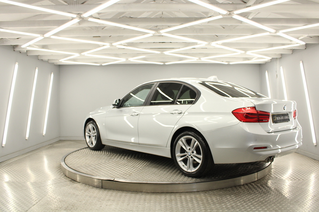BMW 3 Series Saloon YC66AOD Silver #4