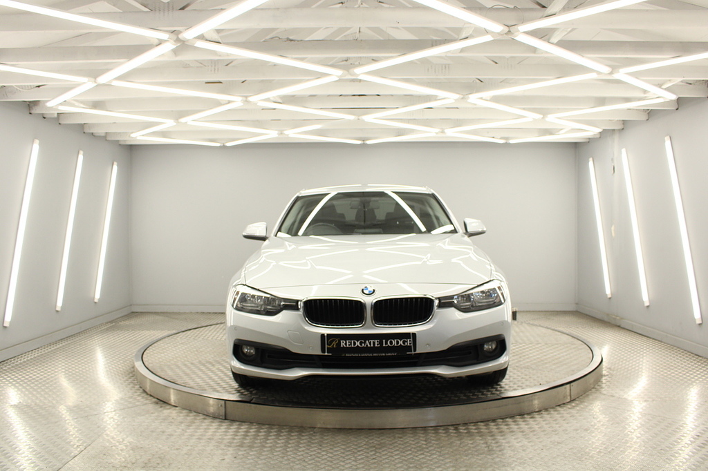 BMW 3 Series Saloon YC66AOD Silver #6