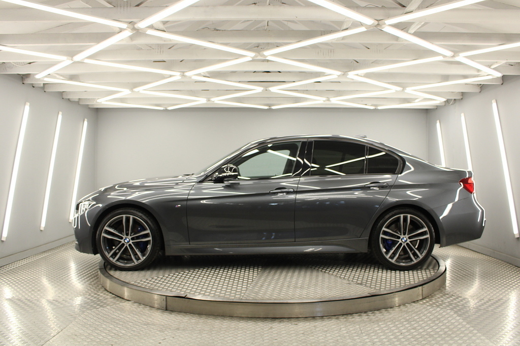 BMW 3 Series Saloon KJ68FGE Grey #2