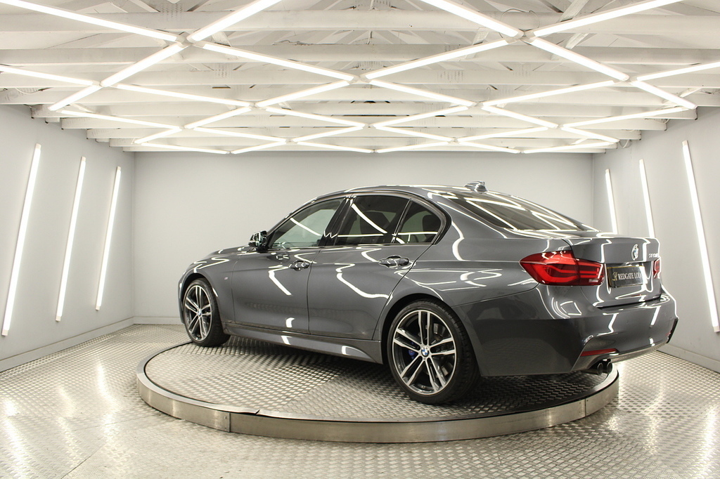 BMW 3 Series Saloon KJ68FGE Grey #4