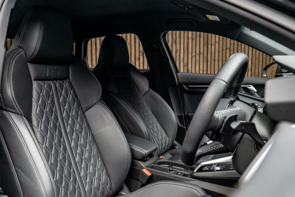Audi S3 2.0 Tfsi Black Edition Sportback S Tronic Quattro Black #2