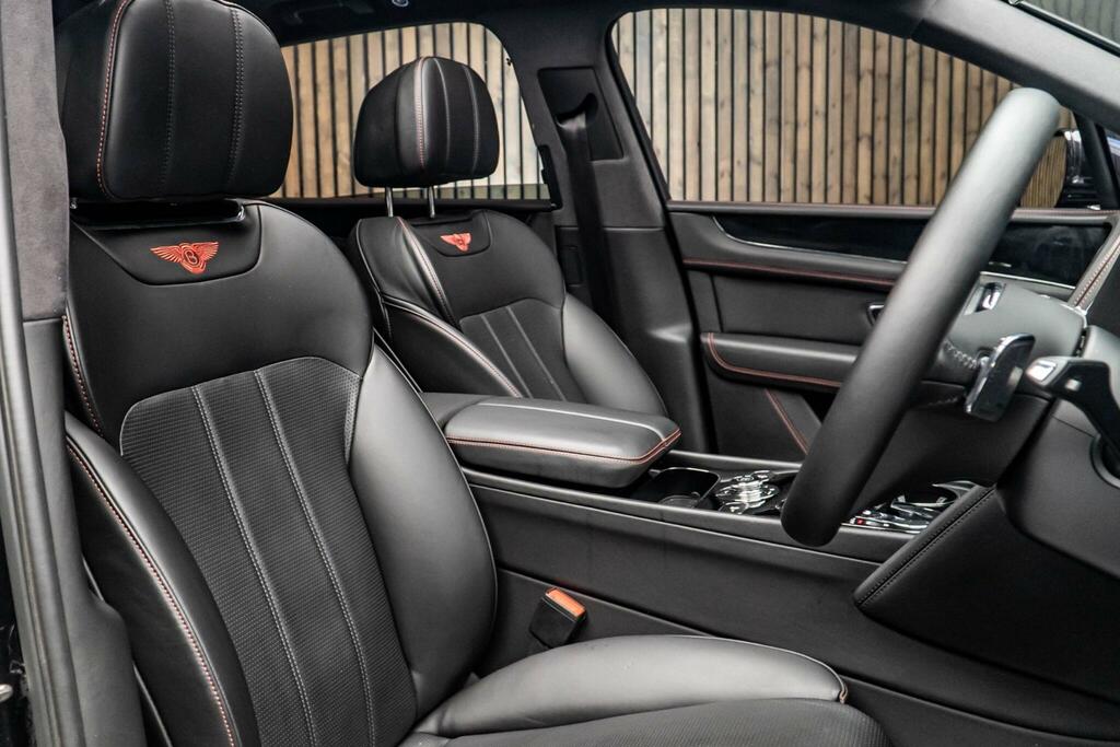 Bentley Bentayga 4.0 V8 4Wd Euro 6 Ss HG69HKC Black #2