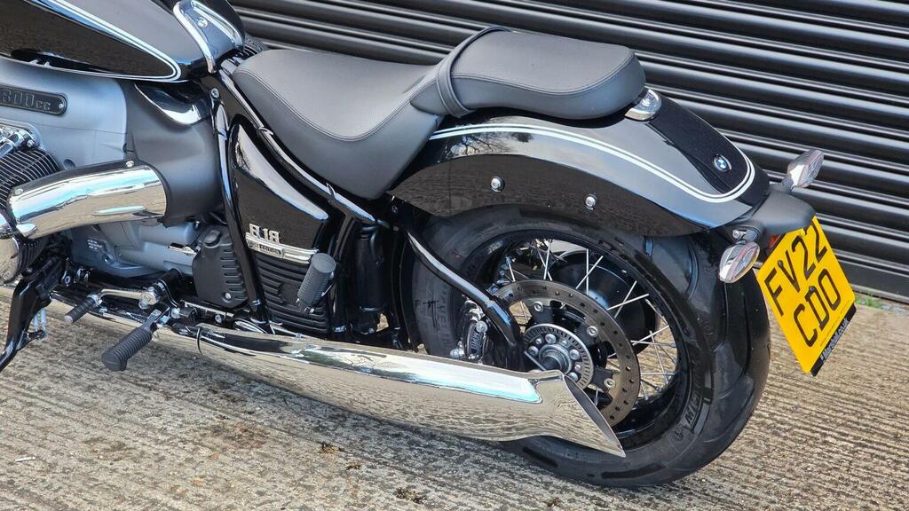 BMW Custom Cruiser 1800 Euro 5 202222 FV22CDO Black #2