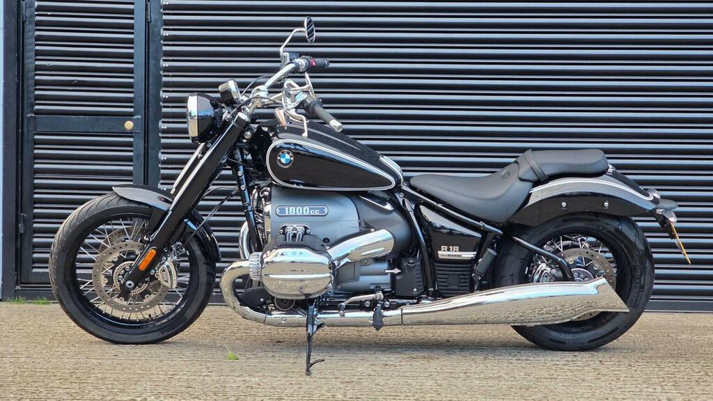 BMW Custom Cruiser 1800 Euro 5 202222 FV22CDO Black