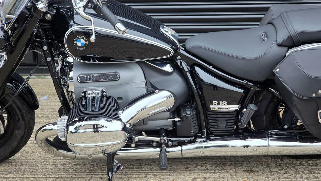 BMW Tourer 1800 Euro 5 202171 SV71XMG Black #2