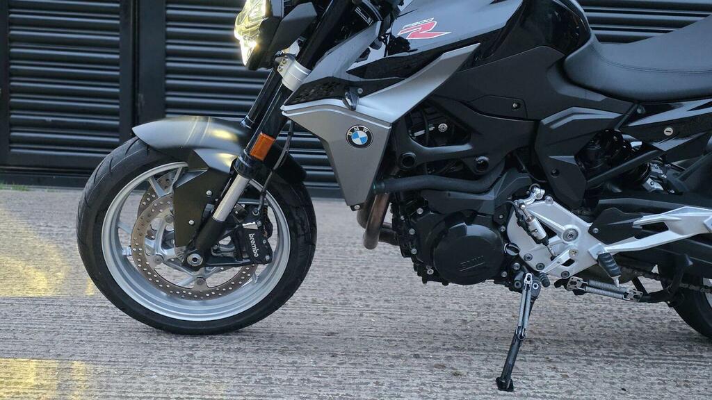 BMW Naked 900 Euro 5 202373 OV73HMJ Black #4