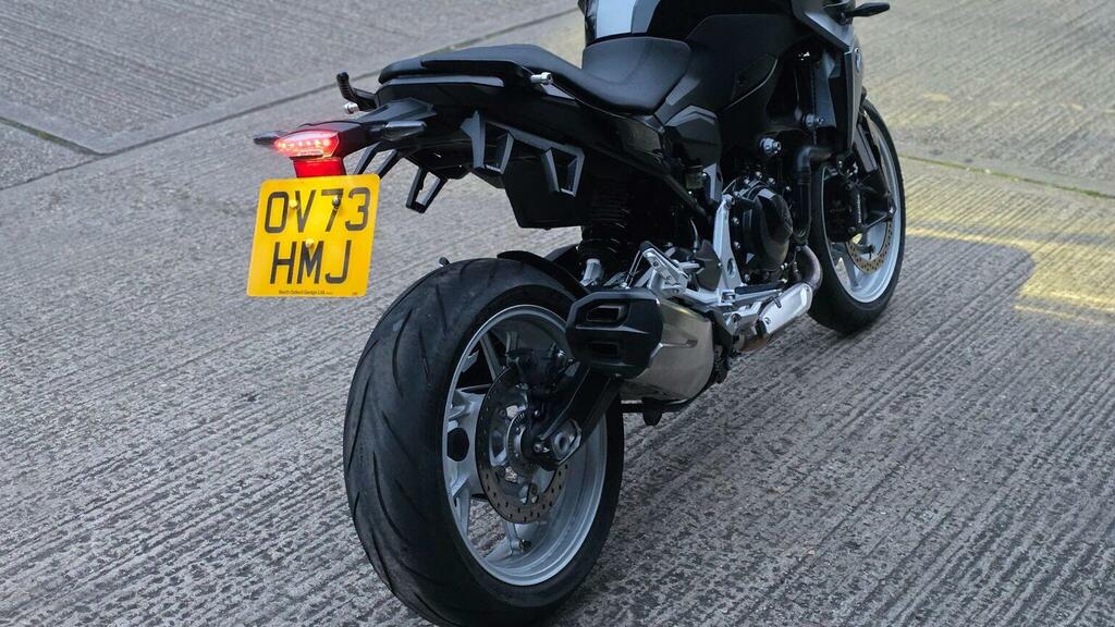 BMW Naked 900 Euro 5 202373 OV73HMJ Black #3