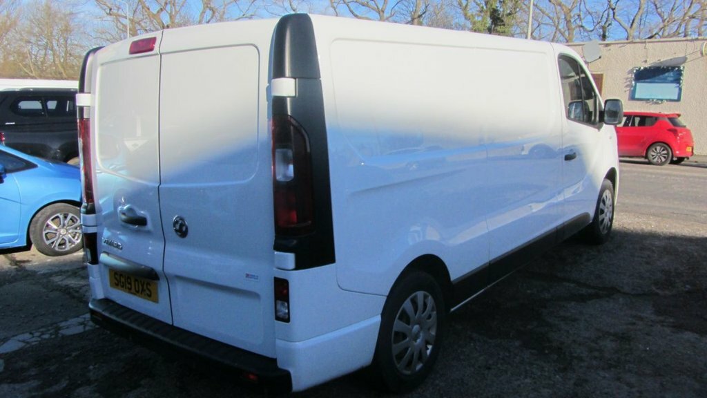 Vauxhall Vivaro 1.6L Sportive SG19OXS White #5