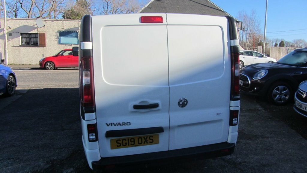 Vauxhall Vivaro 1.6L Sportive SG19OXS White #4