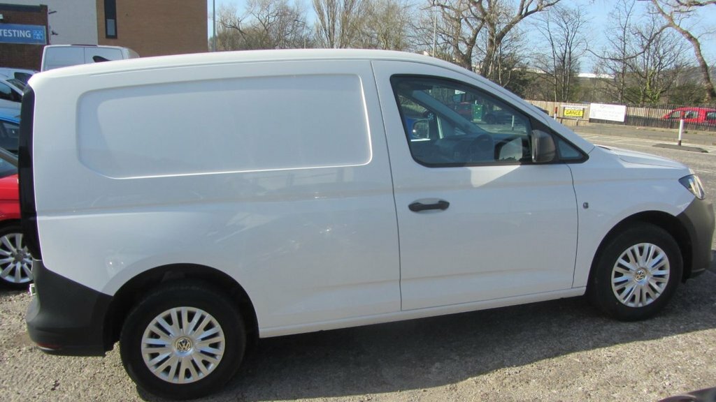 Volkswagen Caddy 2L Commerce GL22JLU White #5