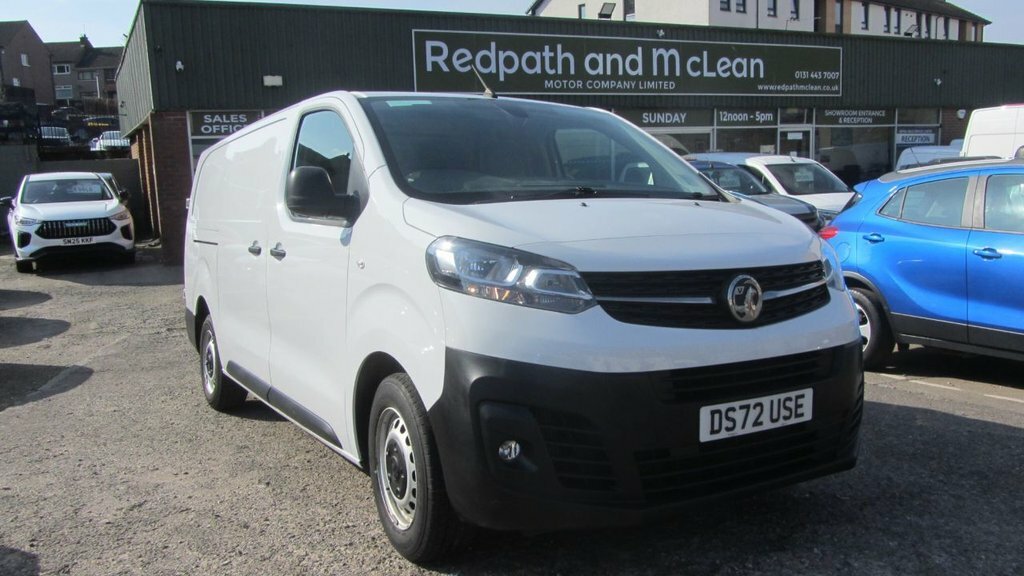 Vauxhall Vivaro 1.5L Dynamic 6Dr White