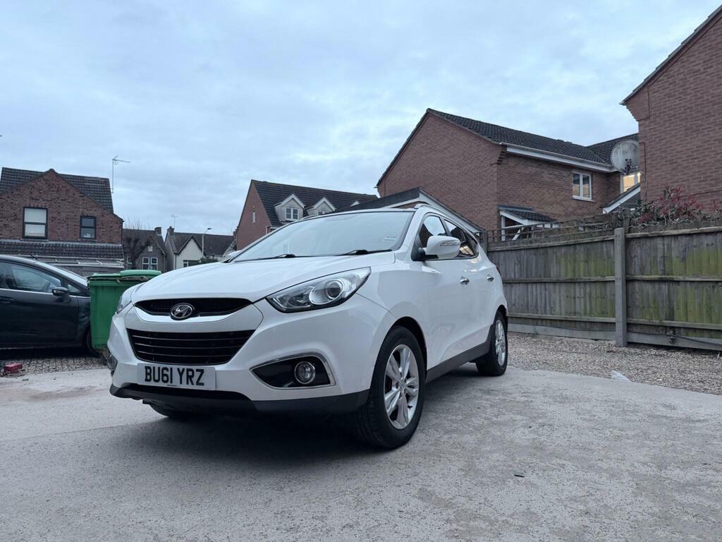 Hyundai Ix35 1.7 Crdi Premium Euro 5 S S White #2