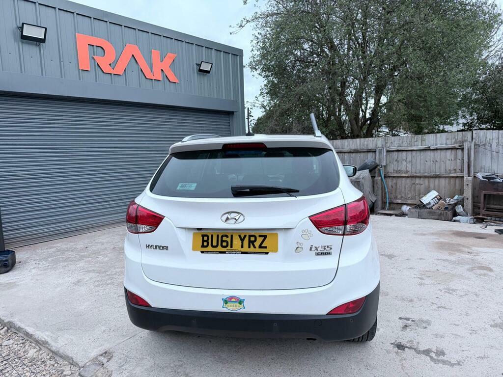 Hyundai Ix35 1.7 Crdi Premium Euro 5 S S White #4