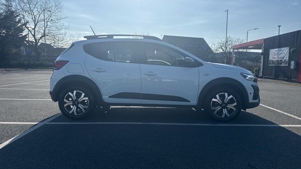 Dacia Sandero Stepway Dacia Sandero Stepway 1.0 Tce Journey EK23UNS White #2