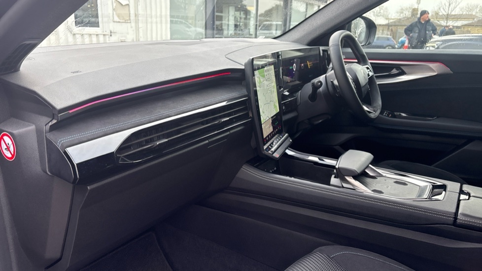Renault Austral Renault Austral 1.2 E-tech Fhev Techno Esprit Alpi BW74HHA Black #6