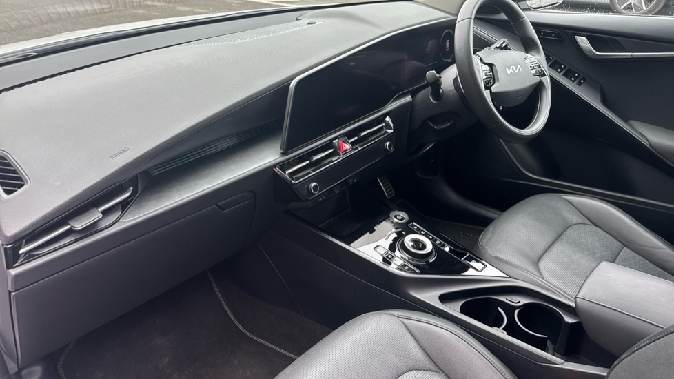 Kia e-Niro Kia Niro 150Kw 4 64Kwh AK24TYV White #6