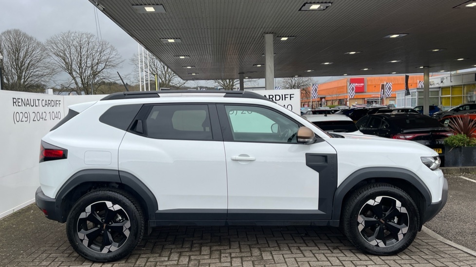 Dacia Duster Dacia Duster 1.2 Tce 130 Extreme 4X4 WO25LBK White #2