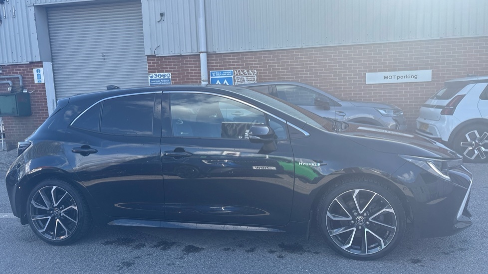 Toyota Corolla Toyota Corolla 2.0 Vvt-i Hybrid Excel Cvt Black #2