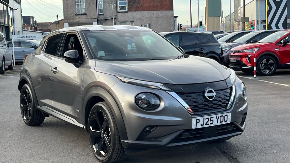 Nissan Juke Nissan Juke 1.6 Hybrid Tekna Grey