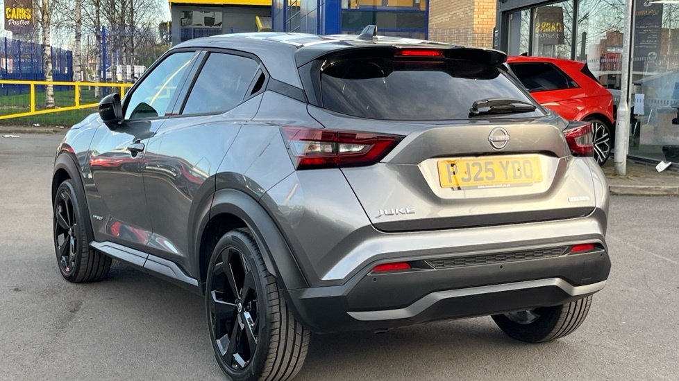 Nissan Juke Nissan Juke 1.6 Hybrid Tekna PJ25YDO Grey #3