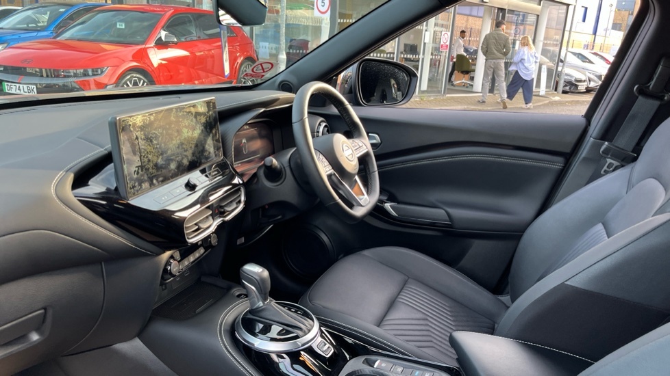 Nissan Juke Nissan Juke 1.6 Hybrid Tekna PJ25YDO Grey #6