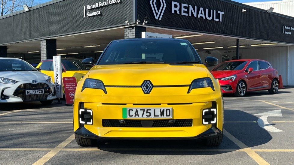 Renault 5 E-Tech Renault 5 90Kw Iconic Five Urban Range 40 Kwh CA75LWD Yellow #4
