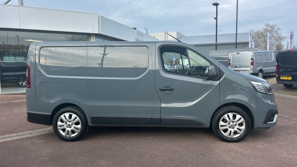 Renault Trafic Trafic Sl30 Blue Dci 130 Extra Van FD23ZRC Grey #3