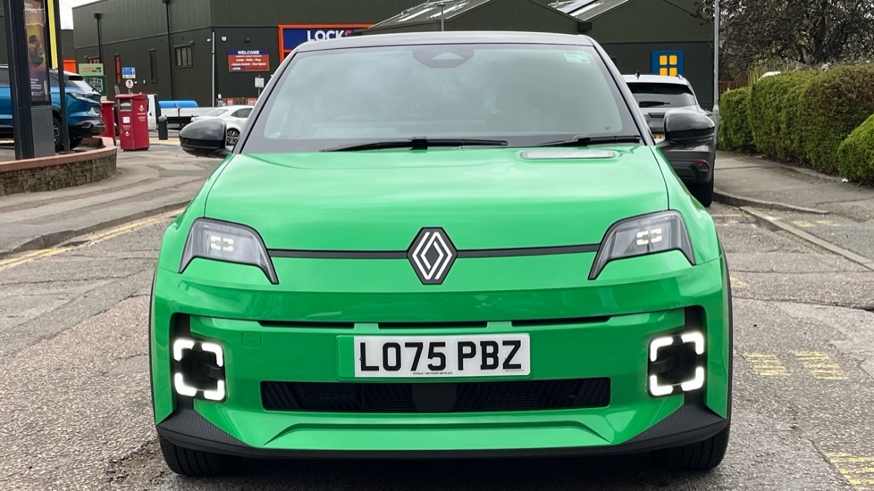Renault 5 Techno E-tech Comfort Range - Huge Spec Hig Green #4