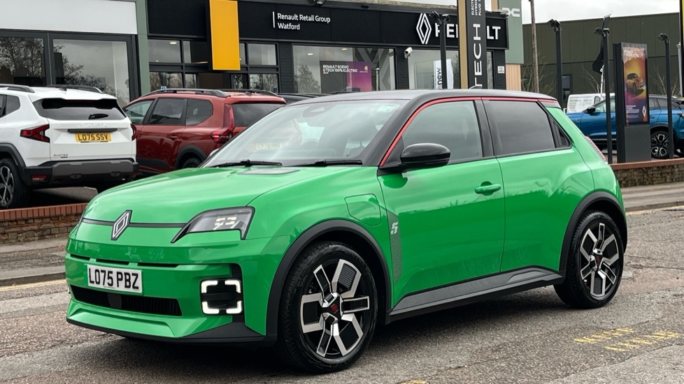 Renault 5 Techno E-tech Comfort Range - Huge Spec Hig Green #9