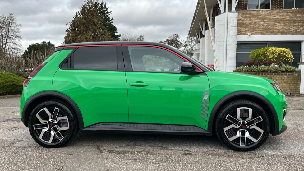 Renault 5 Techno E-tech Comfort Range - Huge Spec Hig Green #2