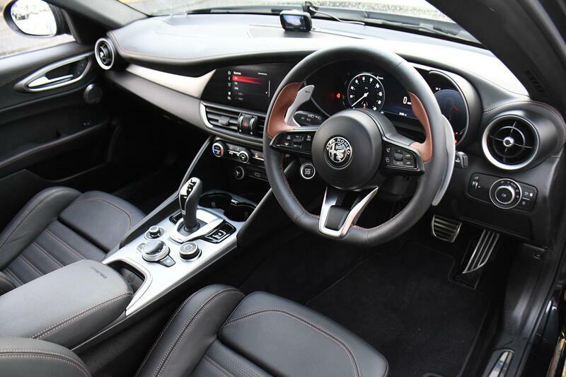 Alfa Romeo Giulia 2.0T Intensa Euro 6 Ss Black #3