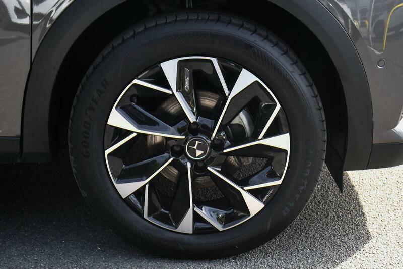 DS DS 3 1.2 Puretech Opera Suv Eat8 Euro 6 Ss Grey #4