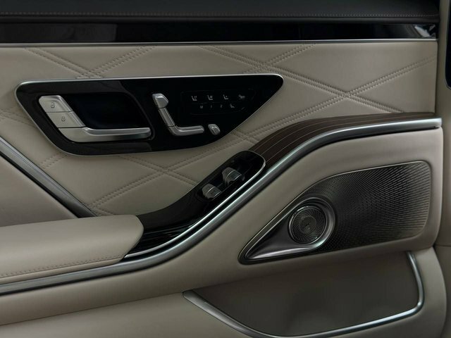 Mercedes-Benz Maybach S Class 6.0 S680 V12 First Class Saloon G-troni Black #54