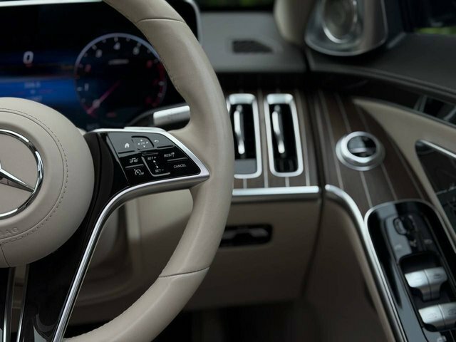 Mercedes-Benz Maybach S Class 6.0 S680 V12 First Class Saloon G-troni Black #66
