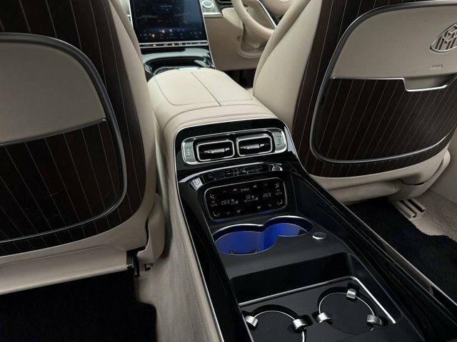 Mercedes-Benz Maybach S Class 6.0 S680 V12 First Class Saloon G-troni Black #40