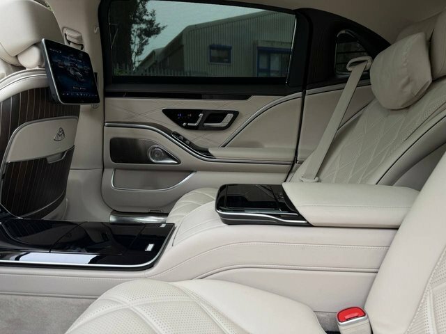Mercedes-Benz Maybach S Class 6.0 S680 V12 First Class Saloon G-troni Black #34